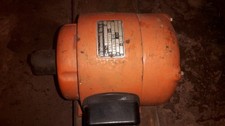 ELEKTROMOTOR 220/380 0,3 KW BEI 1395 UMDREHUNGEN