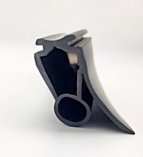 Bodendichtgummi ( hoch )  für Rolltore Heroal, Aluprof und andere 2400 - 6100 mm