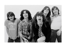 Angus Young AC DC 1979 A4