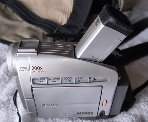 Canon mv300i camcorder 200x - mv300i,