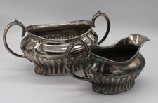 S-1076 Zuckerdose und MilchkännchenAntik, England, Zinn- versilbert