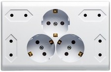 Weiss 7 Fach (3 Schuko type F und 4 Eurostecker) einbau Steckdose Verteiler