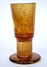 Signiertes Kunstglas, Kaj