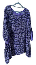 MADE IN ITALY schöne lange Tunika Bluse Leoprint lila Gr. 46 /48 NEU