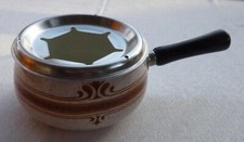 Fondue Topf beige braun orange Emaille mit Deckel Käsefondue Schoko Griff Kochen