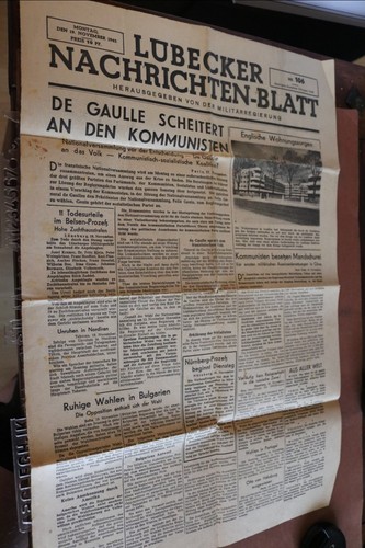 Altes zeitungsblatt - zeitungsblatt,