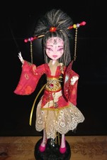 1 Monster High Puppe