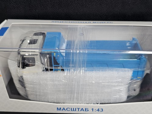Kamaz model 65952 white blue - model, white/blue