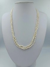 Elegante 3 reihige Perlenkette