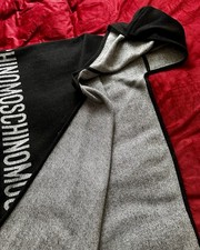 Moschino Poncho Schal Scarf