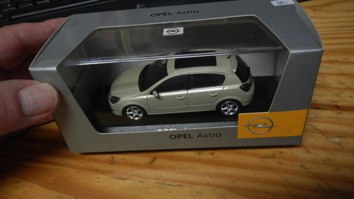 Opel dealer modell - opel,