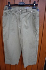 LB14 - Gepflegte Damen Shorts