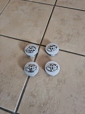4 Original Toyota Nabendeckel 62mm