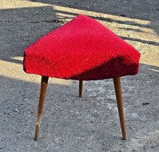 Ddr hocker mit rotem polster - ddr,