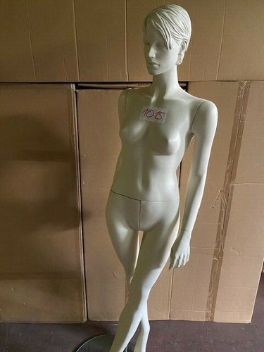 Mannequin schaufensterpuppe - mannequin,