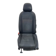 Sitz vorne links Sitzheizung Stoff VW Golf 7 4 Türer titanschwarz wild cherry