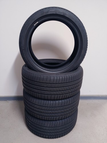 Sommerreifen 245 40 r19 - 4, 245/40