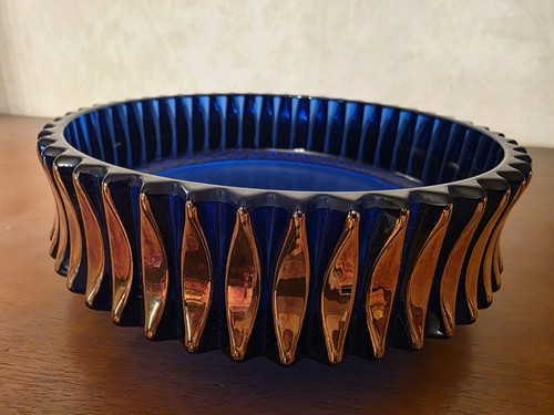 Glasschale mit goldenen - mit,