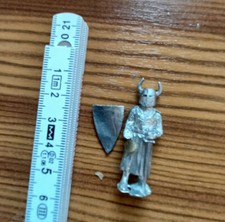 Ritter mit Schild  selten