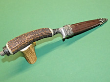  Trachtenmesser, Jagdmesser, Damastklinge, mit Behälter im Hirschhorn Griff