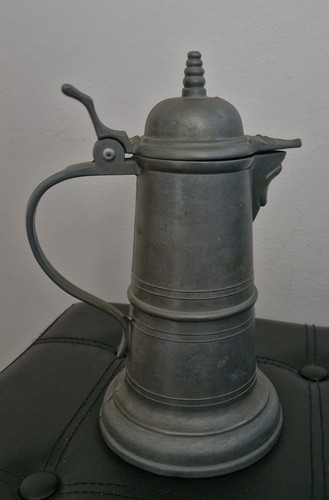 Alter zinnkrug mit - mit, ~