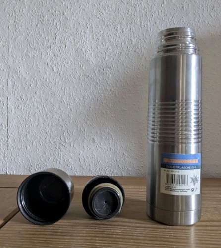 Thermosflasche aus edelstahl - thermosflasche,