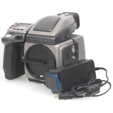 HASSELBLAD H4D-50, MEDIUM