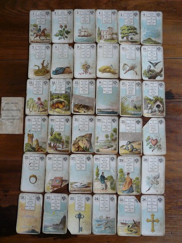 Kartenspiel tarot wahrsagerin - tarot,