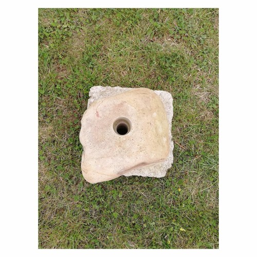 Granit quellstein mit bohrung - mit,