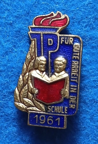 166 ddr pionierabzeichen - 09,
