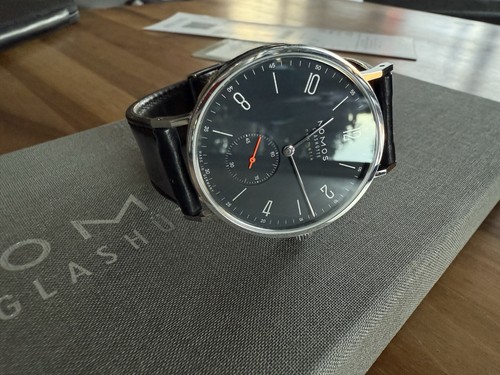 Nomos tangente neomatik - tangente,