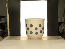 Eierbecher, Blaue Punkte. made