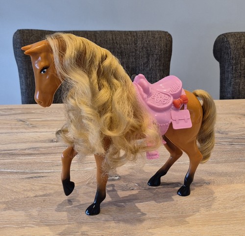Barbie pferd mit rosa sattel - barbie,
