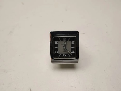 Mercedes benz w212 innenuhr - mercedes-benz,