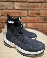 Zara little Kid Sock Style