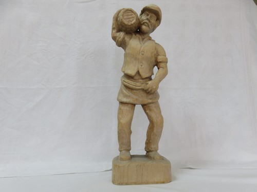 Holzfigur winzer braumeister - winzer,