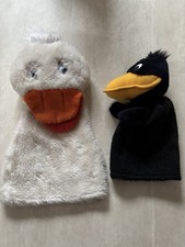 2 Handpuppen, Ente und Rabe