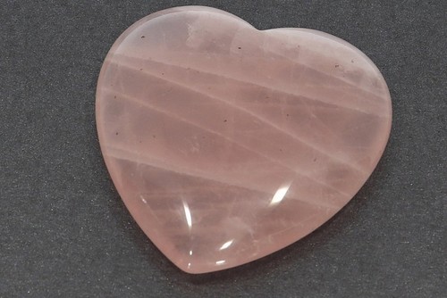 Herz aus rosenquarz 35x35mm - aus,