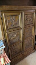 Sehr schöner gGroßer alter Jagdschrank - sehr massiv und schön verziert
