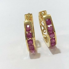 Natürliche Rubin Creolen