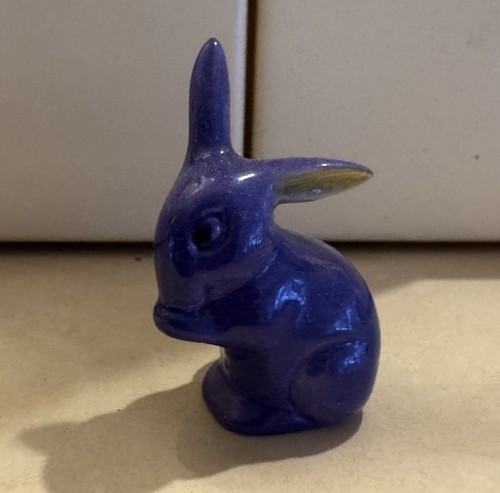 Pozellanfigur kleiner lila - pozellanfigur,