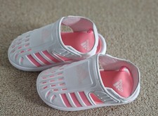 Adidas Kinder Wasser Sandalen Badesandalen / Pink Weiß Gr. 28 (Fußlänge 16,8cm)
