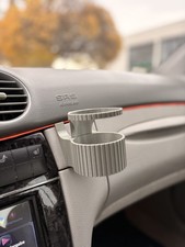 Clk W209 Becherhalter in grau