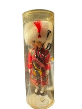 Vintage SCHOTTISCHE PUPPE IM KILT UND MIT SACKPFEIFE 1960er Jahre