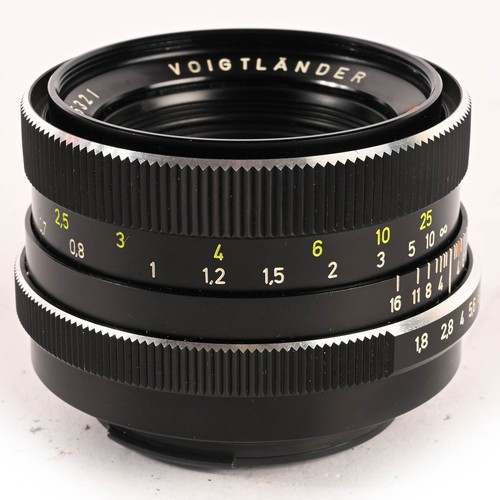 Voigtländer color ultron - color,