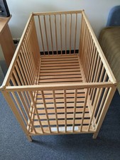 IKEA-Babybett Buche mit Gitter