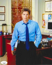 ROB LOWE SIGNED THE WEST WING
