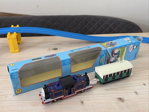 Thomas trackmaster mighty - thomas,
