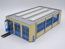 TT - Lokschuppen 3-ständig - Bausatz (Kunststoff) - Farbe: Sandgelb