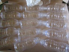 15 kleine Plastikflaschen ca. 125 ml. Lebensmittelecht Blumenväschen ?